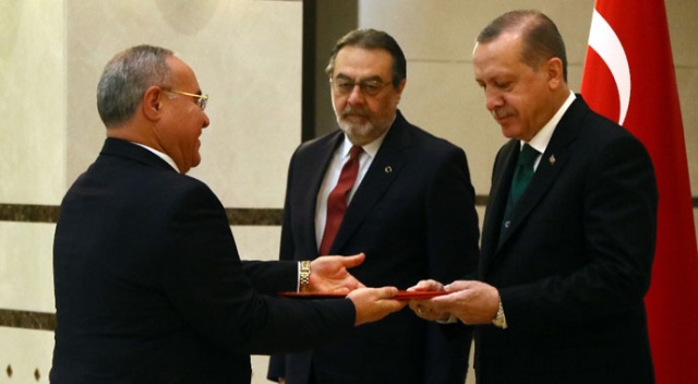 Erdoğan, Tunus Büyükelçisini kabul etti Erdoğan, Tunus Büyükelçisini kabul etti