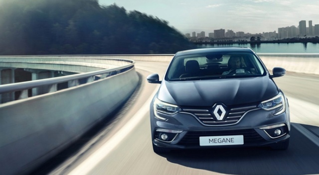 Megane Sedan 30 bine koşuyor Megane Sedan 30 bine koşuyor
