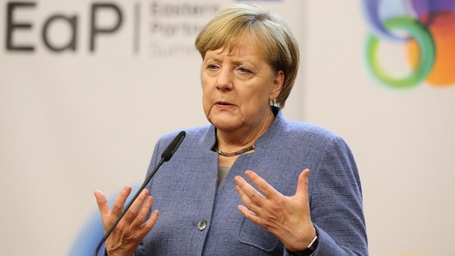 Merkel'den sığınmacı açıklaması Merkel'den sığınmacı açıklaması