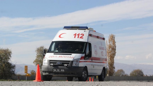 Operasyonda kayalıklardan düşen asker şehit oldu
