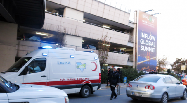 Atatürk Havalimanı'nda hareketli dakikalar! Polisten kaçan iki şüpheli ortalığı birbirine kattı