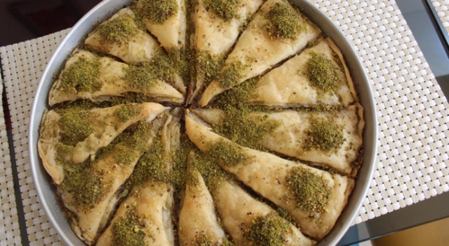 Kayısılı baklava büyük ilgi gördü