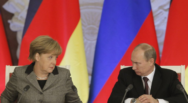 Merkel ve Putin arasında telefon görüşmesi Merkel ve Putin arasında telefon görüşmesi
