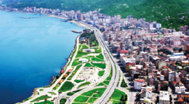 Rize için tehlikeli uyarı: 70 bin kişinin evi başına yıkılabilir Rize için tehlikeli uyarı: 70 bin kişinin evi başına yıkılabilir