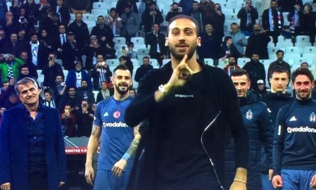 Şenol Güneş'ten Cenk Tosun'a veda bakışı Şenol Güneş'ten Cenk Tosun'a veda bakışı