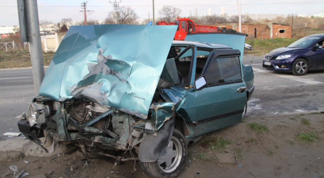 ​Tekirdağ'da otomobiller çarpıştı: 6 yaralı