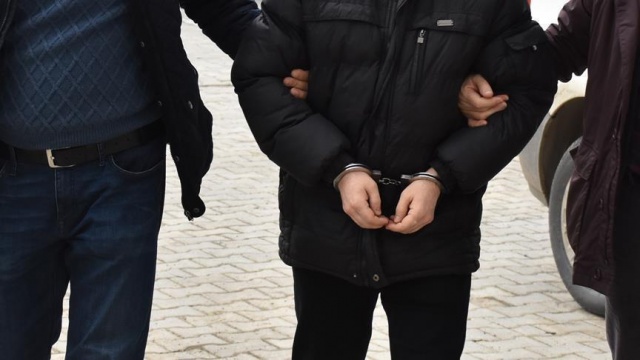 Ağrı'da sosyal medyada terör propagandasına 3 tutuklama Ağrı'da sosyal medyada terör propagandasına 3 tutuklama