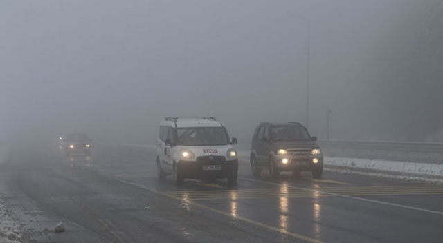 Bolu Dağı'nda kar ve sis ulaşımı aksattı
