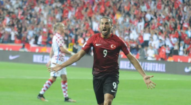Cenk Tosun, cari açığa katkı sağlıyor