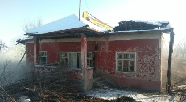 Ereğli’de metruk yapılar ortadan kalkıyor