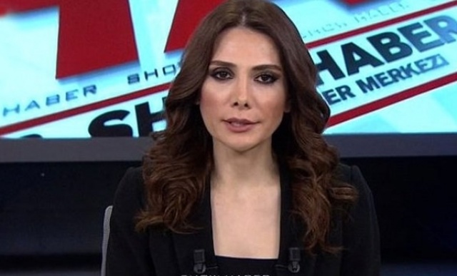 Jülide Ateş'in yerine Ece Üner geldi (Show TV Spikeri Ece Üner Kimdir) Jülide Ateş'in yerine Ece Üner geldi (Show TV Spikeri Ece Üner Kimdir)