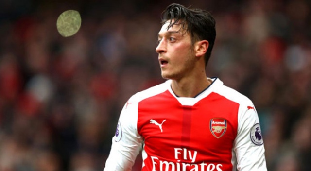Juventus, Mesut Özil&#039;i kadrosuna katmak istiyor