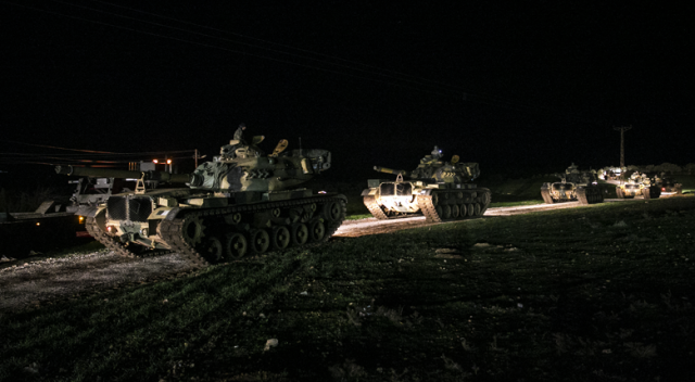 Mehmetçik mayınları temizleyerek ilerliyor Mehmetçik mayınları temizleyerek ilerliyor