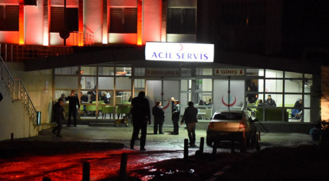 Minik kardeşlerin tüfekli şakası kanlı bitti Minik kardeşlerin tüfekli şakası kanlı bitti