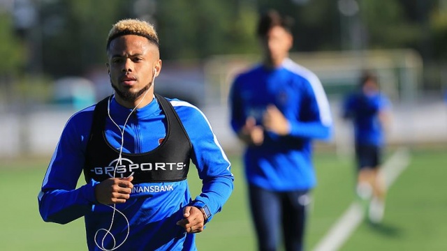 Trabzonspor, Bongonda'nın sözleşmesini feshetti Trabzonspor, Bongonda'nın sözleşmesini feshetti