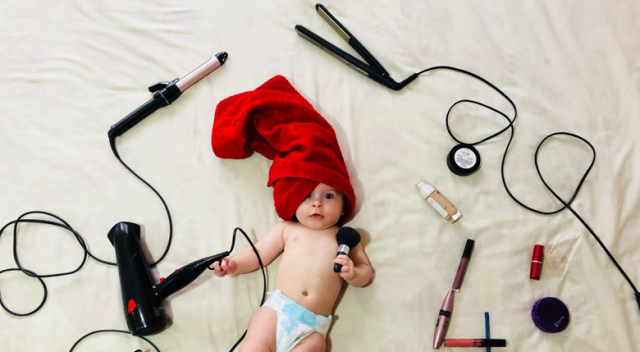 Yatak odasını fotoğraf stüdyosuna çevirdi!