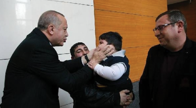 2 yaşında 29 kilo olan Yağız, Erdoğan'la buluştu 2 yaşında 29 kilo olan Yağız, Erdoğan'la buluştu
