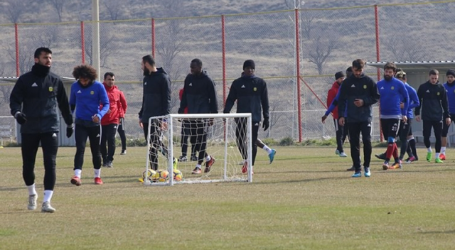 Evkur Malatyaspor çıkışa geçmek istiyor Evkur Malatyaspor çıkışa geçmek istiyor
