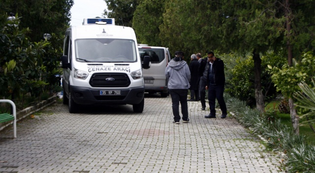 İzmir'de vahşet! Anne ve babasını öldürdü İzmir'de vahşet! Anne ve babasını öldürdü