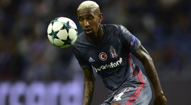 Monaco Talisca için görüşmelere başladı