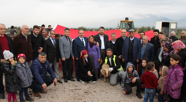 Şehit aileleri sınırda Şehit aileleri sınırda