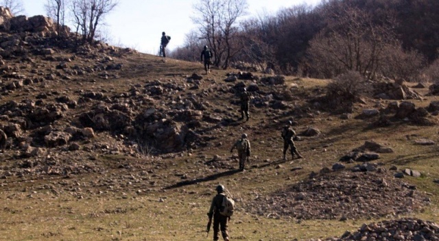 Teröristlerin kış üslenme alanlarına operasyon Teröristlerin kış üslenme alanlarına operasyon