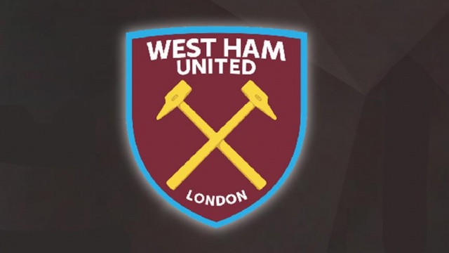 West Ham United'da Tony Henry'nin görevine son verildi West Ham United'da Tony Henry'nin görevine son verildi