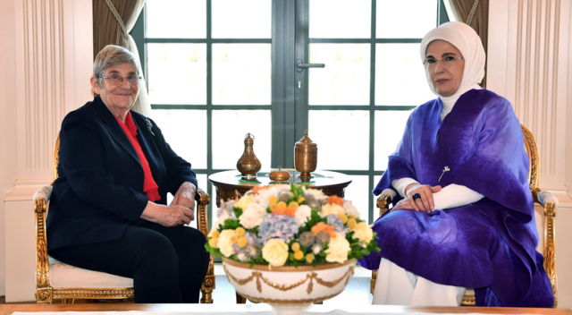 Canan Karatay, Emine Erdoğan&#039;ın konuğu oldu