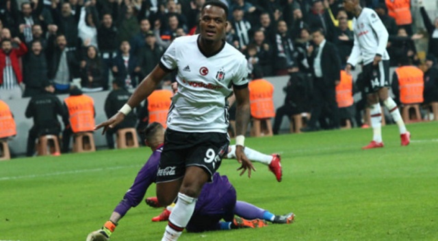 Cyle Larin ilk maçında ağları havalandırdı