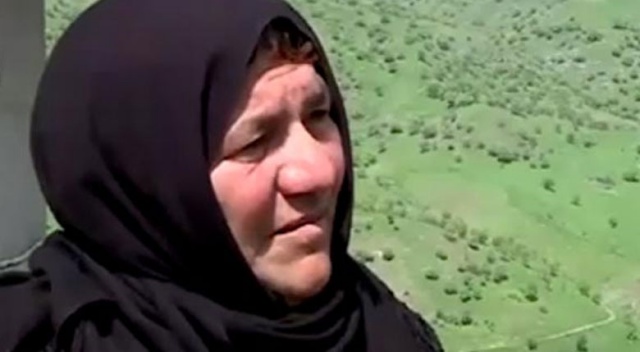 Erbilli teyzeden Barzani'nin muhabirine tokat gibi cevap Erbilli teyzeden Barzani'nin muhabirine tokat gibi cevap