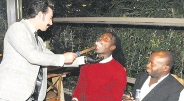Galatasaraylı Gomis 8 kilo et yedi Galatasaraylı Gomis 8 kilo et yedi