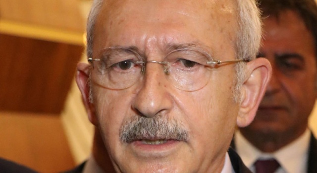 Kılıçdaroğlu: "Gül’ün yaptığı açıklamalar son derece değerli ve önemlidir" Kılıçdaroğlu: "Gül’ün yaptığı açıklamalar son derece değerli ve önemlidir"
