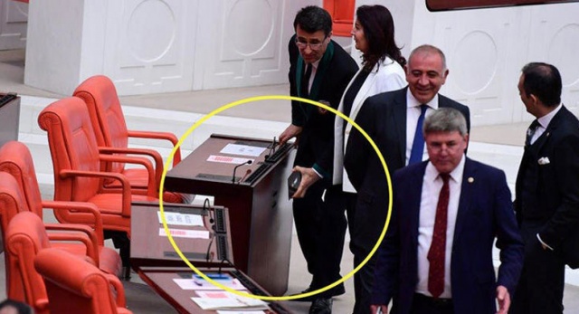 Meclis&#039;te yer kavgası! MHP ile İYİ Parti arasında gerginlik çıktı