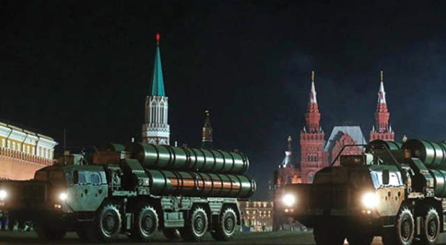 S-400'lerin Türkiye'ye geleceği tarih belli oldu S-400'lerin Türkiye'ye geleceği tarih belli oldu
