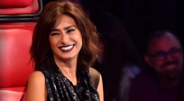 Yıldız Tilbe sahnede evlenme teklifi aldı
