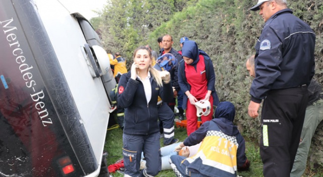 Yolcu otobüsü devrildi! Ölü ve yaralılar var Yolcu otobüsü devrildi! Ölü ve yaralılar var