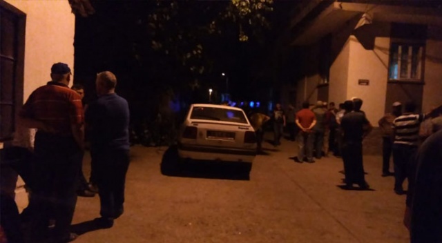 Aileler arasındaki tartışma silahlı kavgaya dönüştü: 2 ölü Aileler arasındaki tartışma silahlı kavgaya dönüştü: 2 ölü