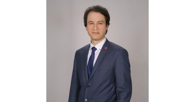 Çağdaş Cengiz kimdir? Çağdaş Cengiz kimdir?