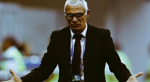 Hector Cuper görevinden ayrıldı Hector Cuper görevinden ayrıldı