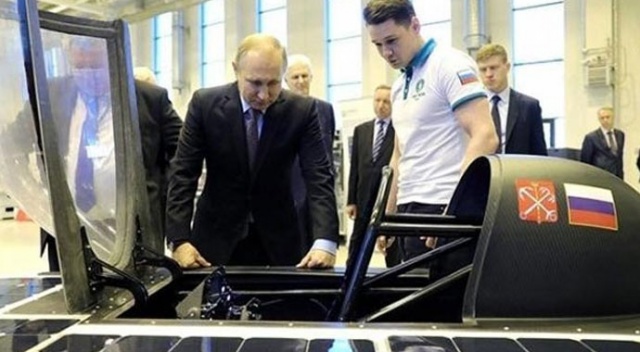 Putin'in göz bebeği hazır Putin'in göz bebeği hazır