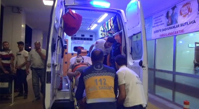 Şanlıurfa&#039;da motosikletler çarpıştı: 2 yaralı