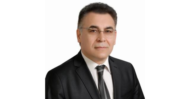 Yücel Menekşe kimdir?