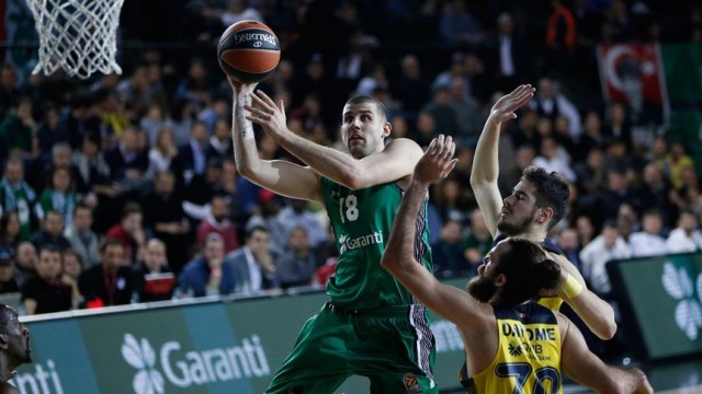 Anadolu Efes Moerman&#039;ı transfer etti