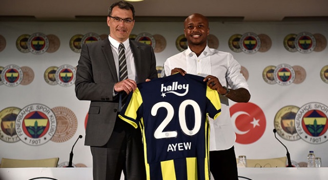 Andre Ayew Fenerbahçe'ye imzayı attı! Andre Ayew kimdir? Andre Ayew Fenerbahçe'ye imzayı attı! Andre Ayew kimdir?