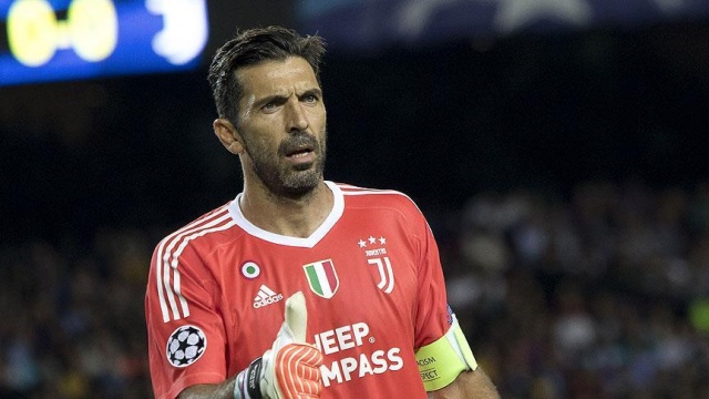 Kaleci Buffon PSG'de Kaleci Buffon PSG'de