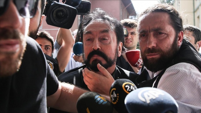 Oktar ile grup üyeleri arasındaki iletişim koparıldı