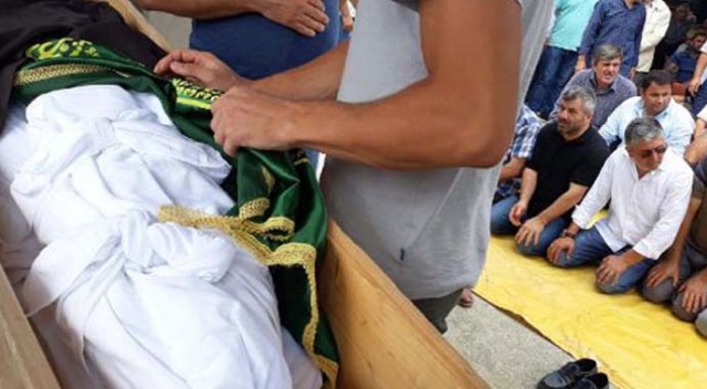Bu acıya yürek dayanmaz! Baba-oğul tek tabutta... Bu acıya yürek dayanmaz! Baba-oğul tek tabutta...