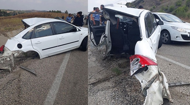 Feci kaza! Araç ikiye bölündü Feci kaza! Araç ikiye bölündü