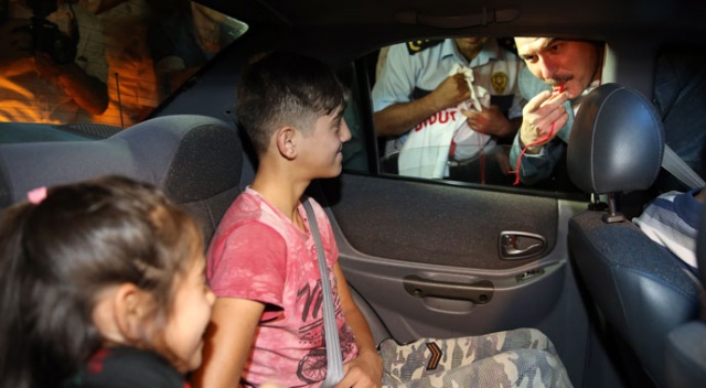 İçişleri Bakanı Soylu trafik denetimine katıldı İçişleri Bakanı Soylu trafik denetimine katıldı
