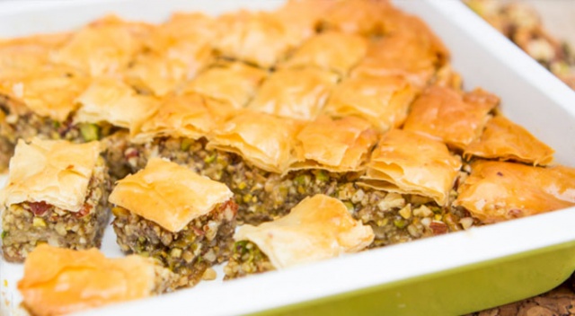 Mahkûmlar baklava bile yapıyor Mahkûmlar baklava bile yapıyor